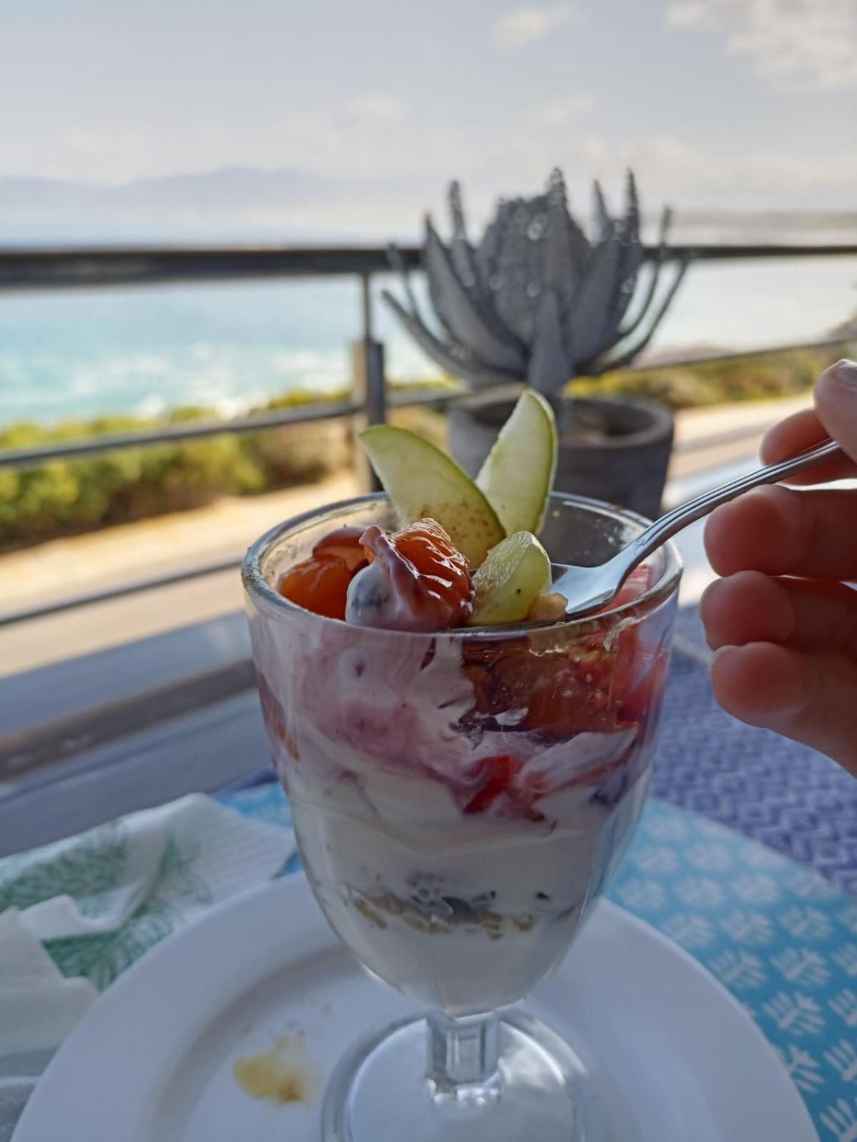 Kleinzee Oceanfront Guesthouse Gansbaai Bagian luar foto