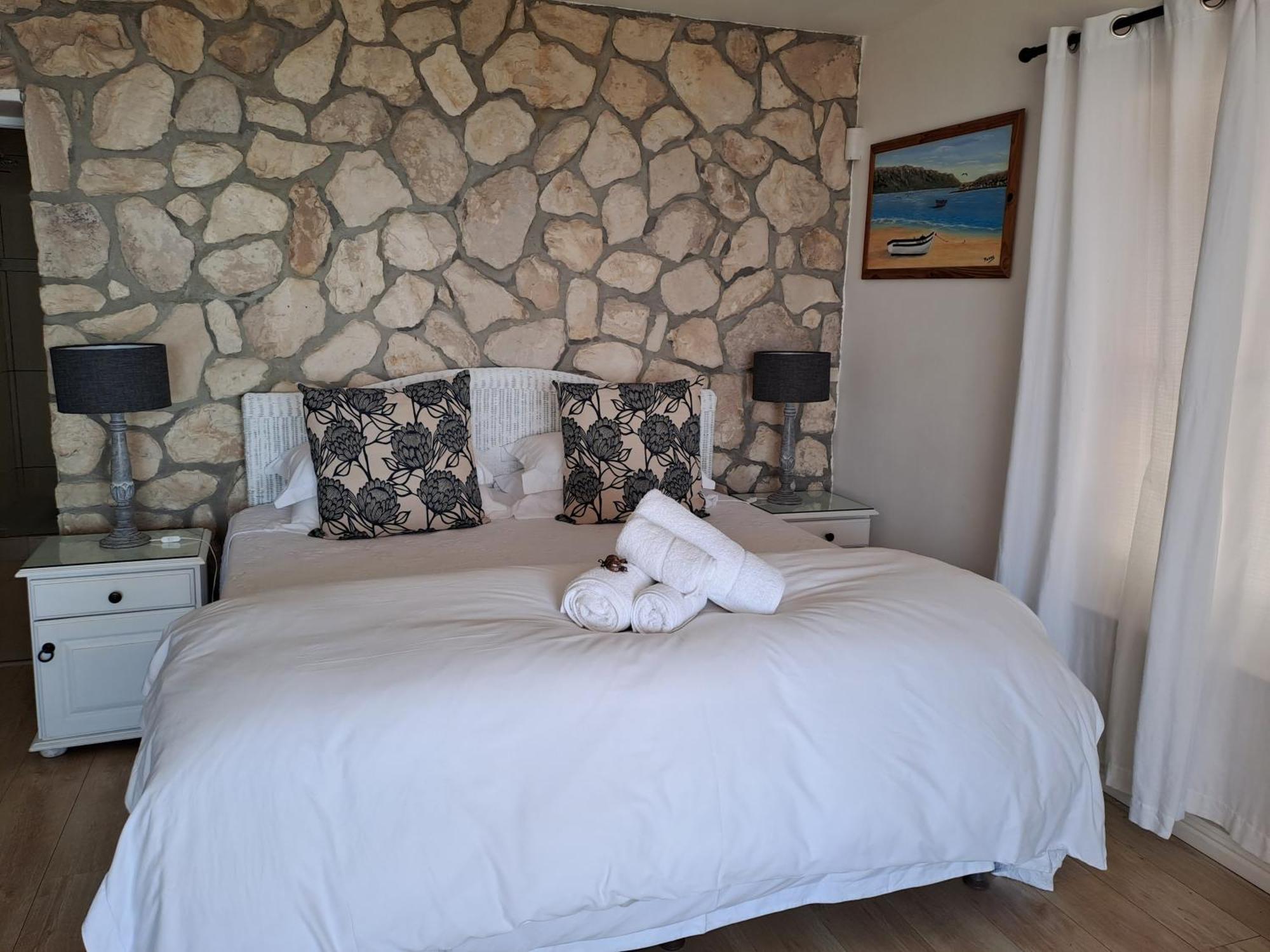 Kleinzee Oceanfront Guesthouse Gansbaai Bagian luar foto