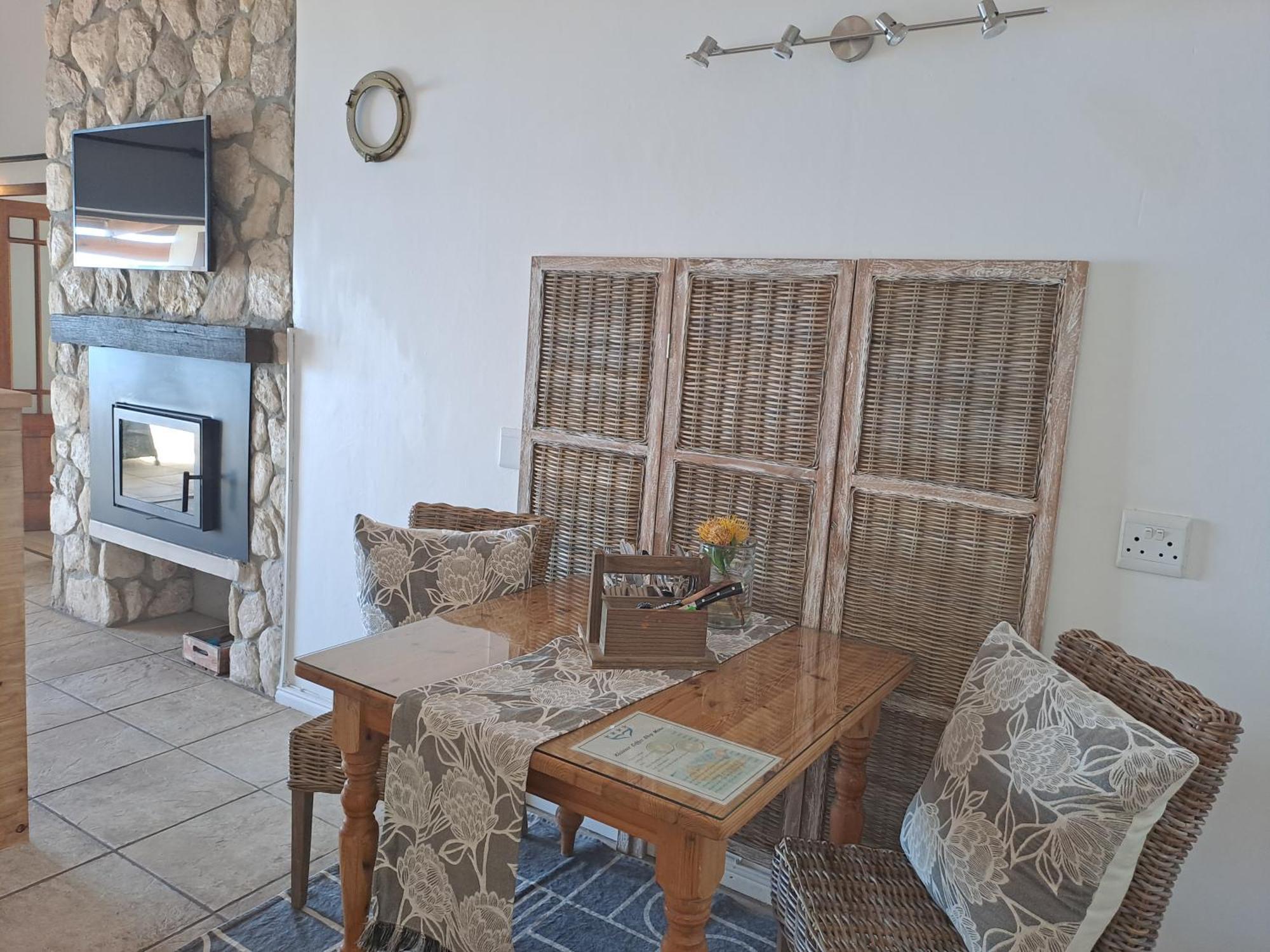 Kleinzee Oceanfront Guesthouse Gansbaai Bagian luar foto